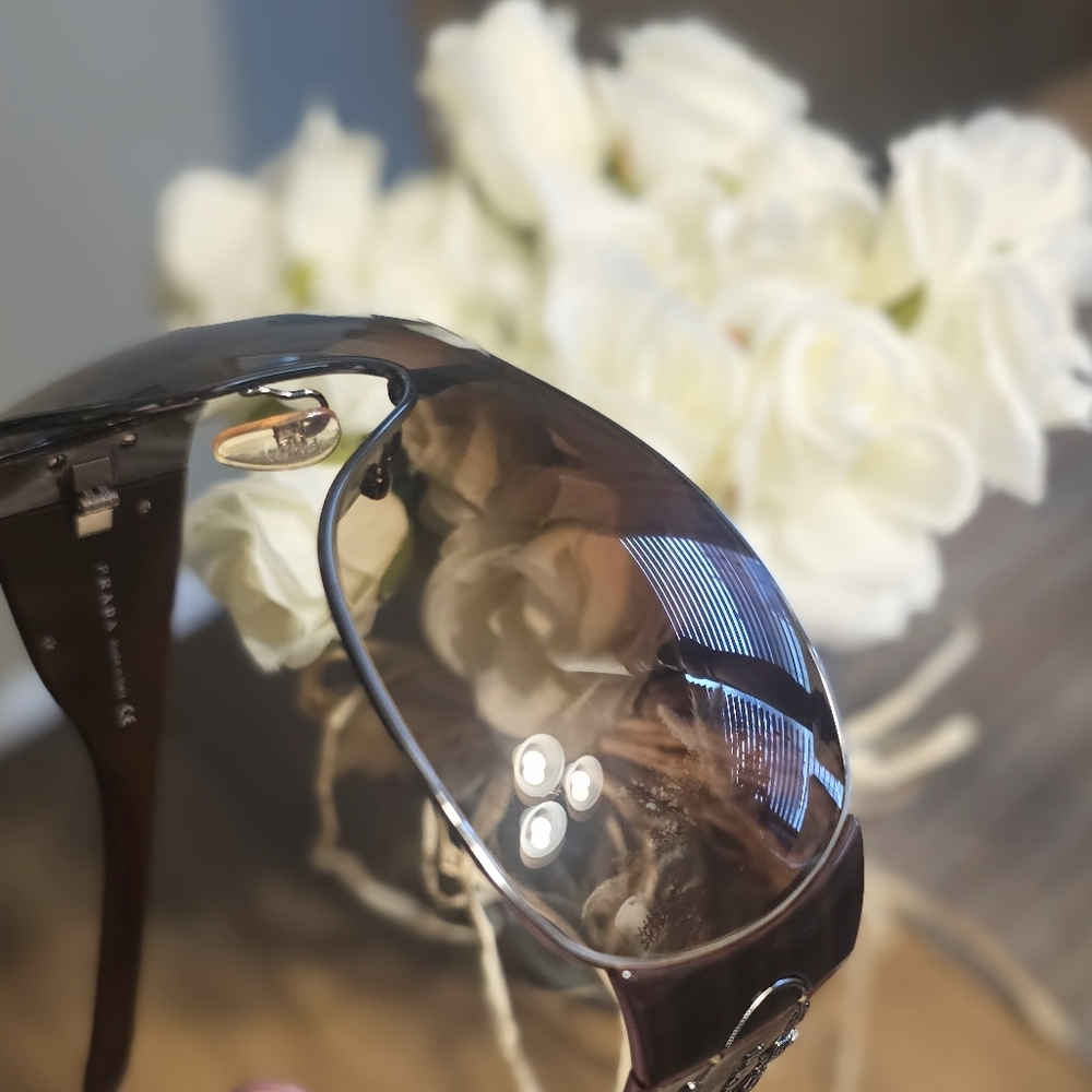 Prada Sheild / Mask Sunglasses ( Vintage ) SPR 581 - Picture 8 of 10